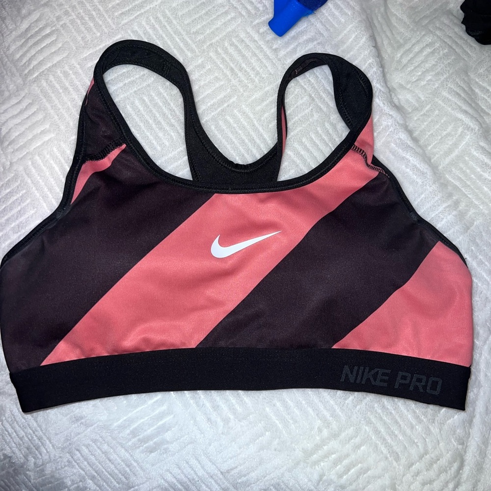 Nike Pro Sports Bra